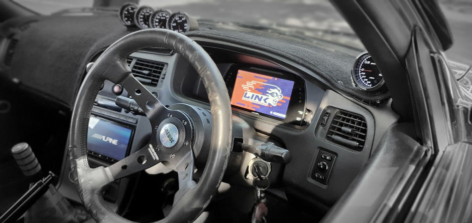 Mako Nissan Skyline R33 Dash Mount - MAKO-R33 - view 3