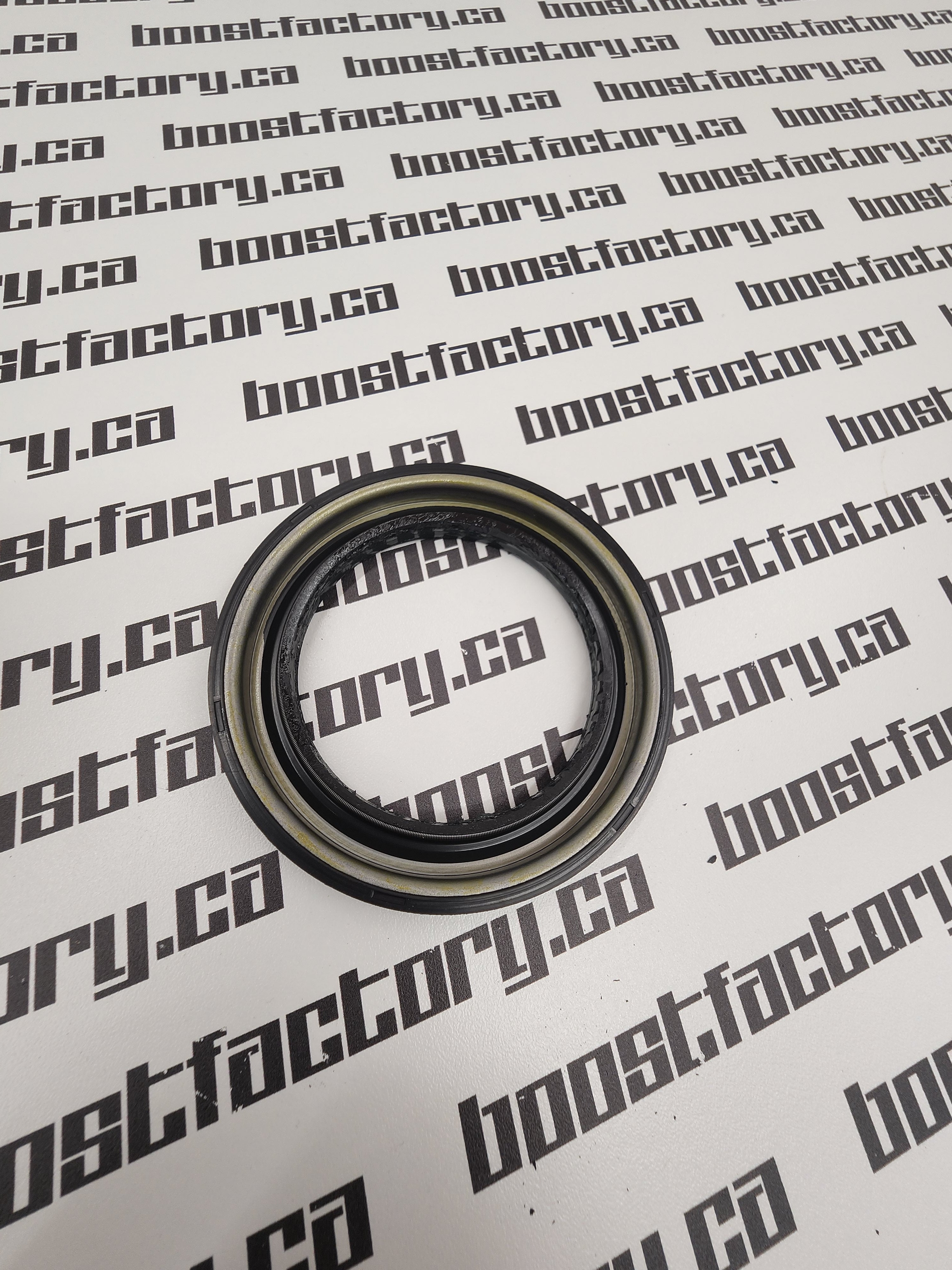 Genuine Nissan R32 GTST, Z32, Cefiro Rear Wheel Seal - 43252-30P00