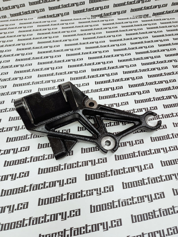 Genuine Nissan RB26DETT R33 & R34 GTR Power Steering Pump Bracket, 11940-24U00