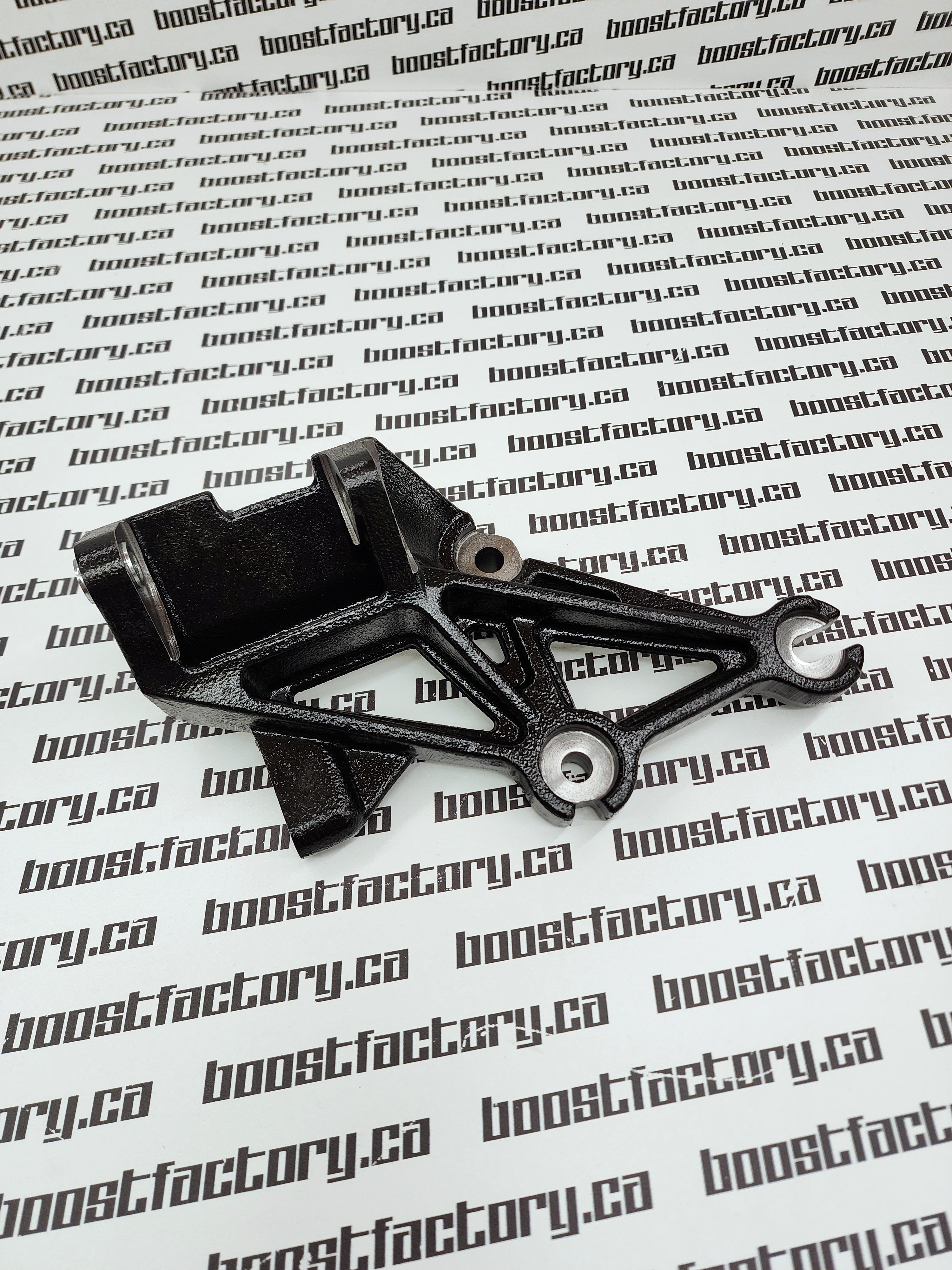 Genuine Nissan RB26DETT R33 & R34 GTR Power Steering Pump Bracket, 11940-24U00