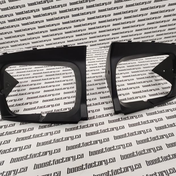 Genuine Nissan S13 240SX / 180SX Pop Up Headlight Cover Trim - 26095-40F00 / 26045-40F00