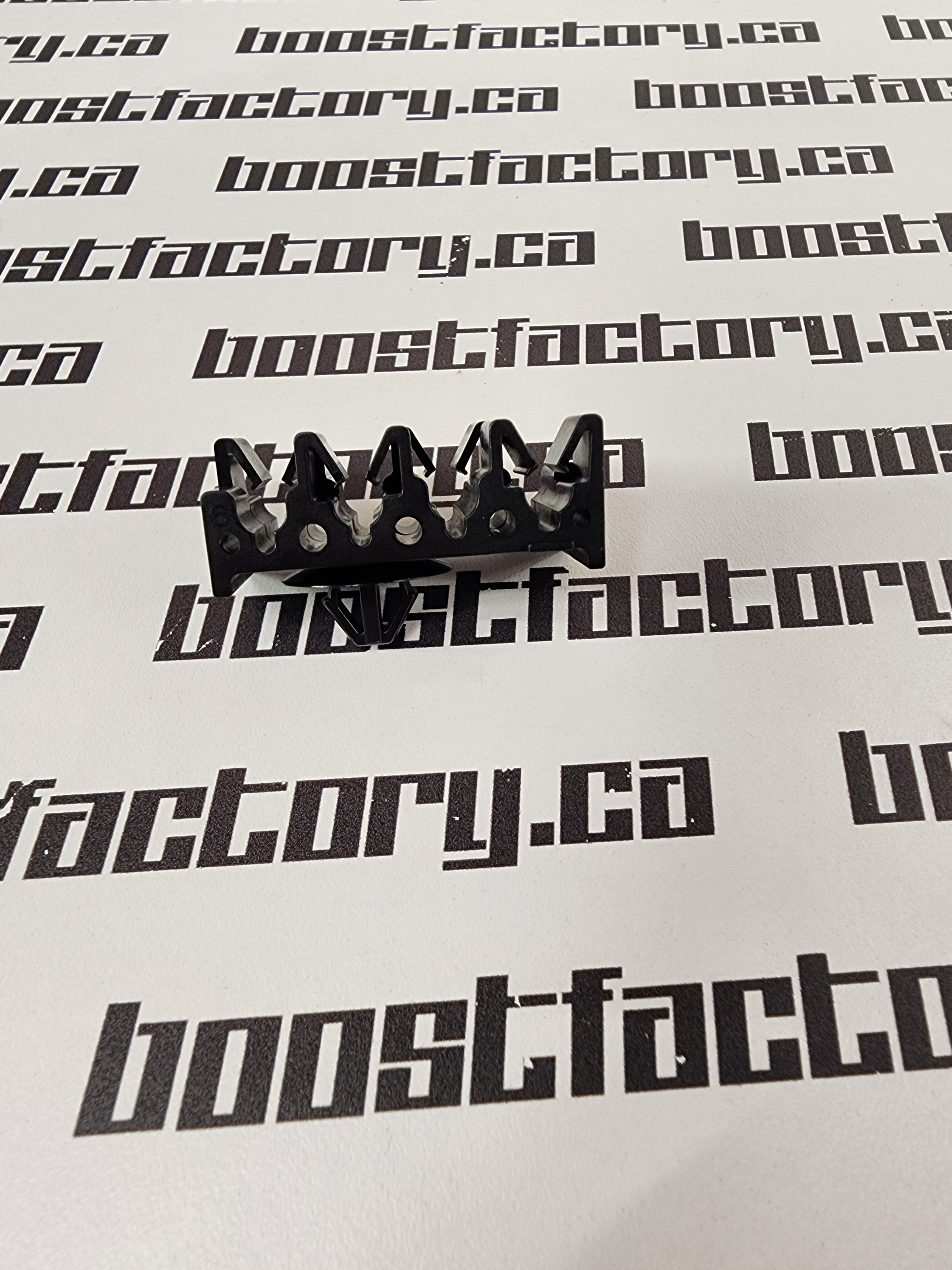 Genuine Nissan R32 / R33 GTST Brake  Line Clip - 01552-01111